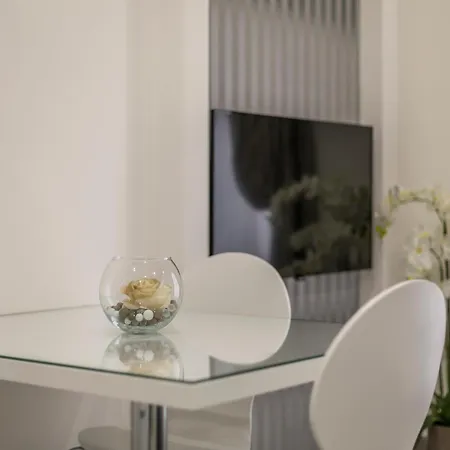 Appartement Stobrec 2 *