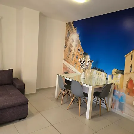 Appartement Stobrec 2 *